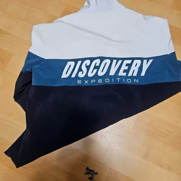 [BUNJANG] Discovery Expedition Windbreaker / 디스커버리 익스페디션 바람막이