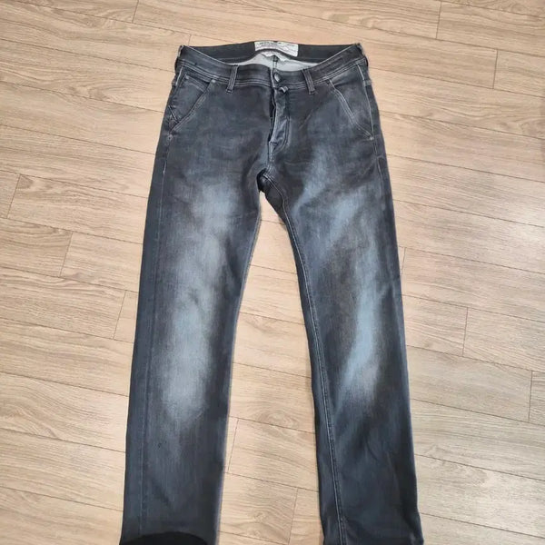 [BUNJANG] Jacob Cohen PW613 Denim Slim Fit Charcoal Gray Jeans / 야콥코헨 PW613 데님판매. 33사이즈