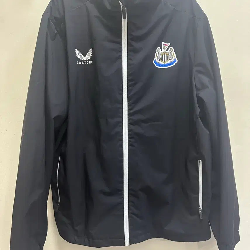 [BUNJANG] Newcastle United 23-24 Castore Training Jacket (XL) / 23-24 castore 뉴캐슬 트레이닝 자켓 해외XL