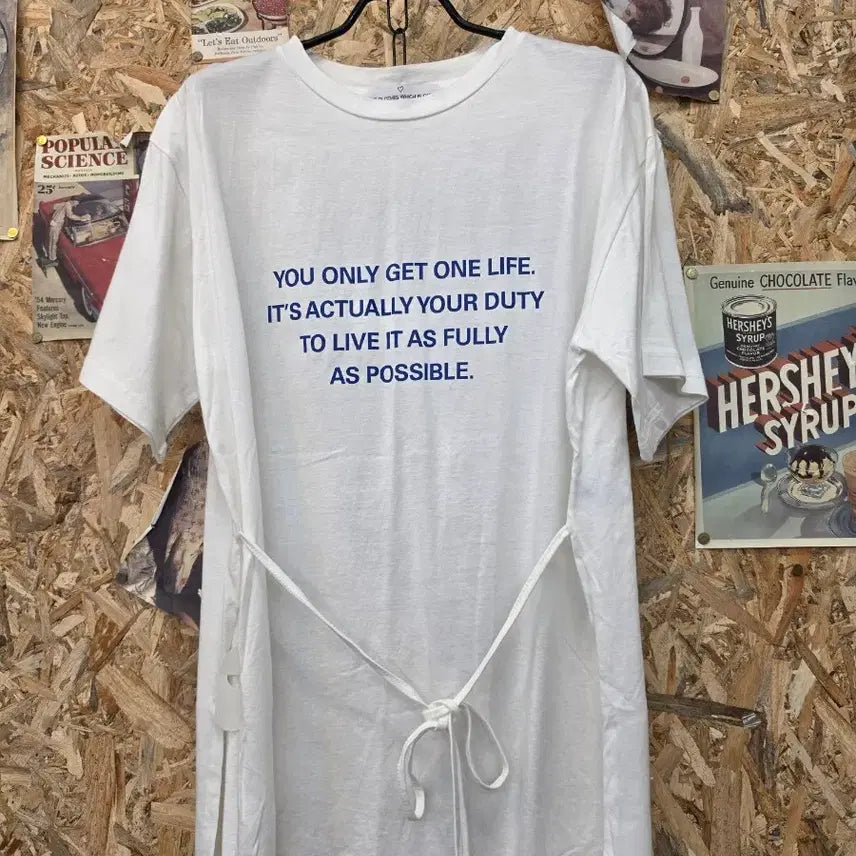 [BUNJANG] Stylenanda Lettering Side Slit Short Sleeve Long T-Shirt / 스타일난다 레터링 옆트임 반팔 롱 티셔츠