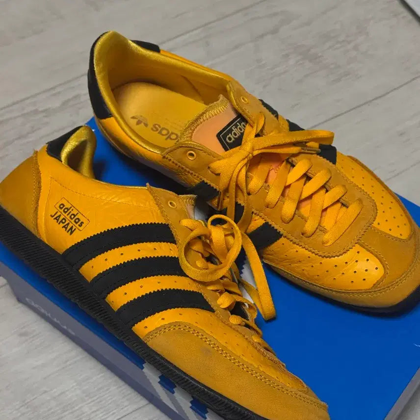 [BUNJANG] Adidas Japan Crew Yellow Core Black / W285 아디다스 재팬 크루 옐로우 코어 블랙