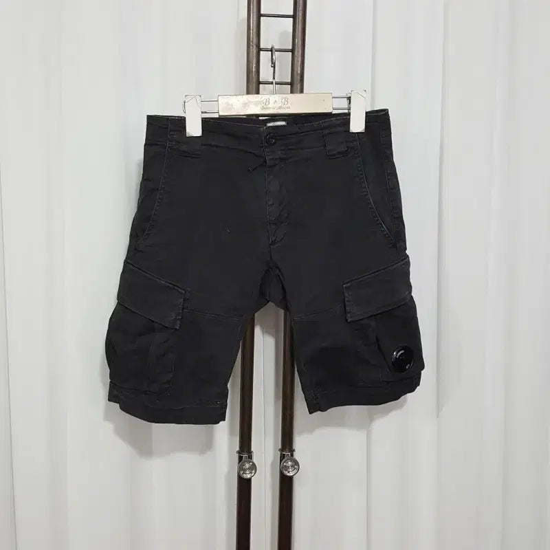 [BUNJANG] CP Company Lens Wappen Cargo Shorts / cp컴퍼니 렌즈 와펜 카고 반바지 쇼츠 44 시피컴퍼니 팬츠 바지