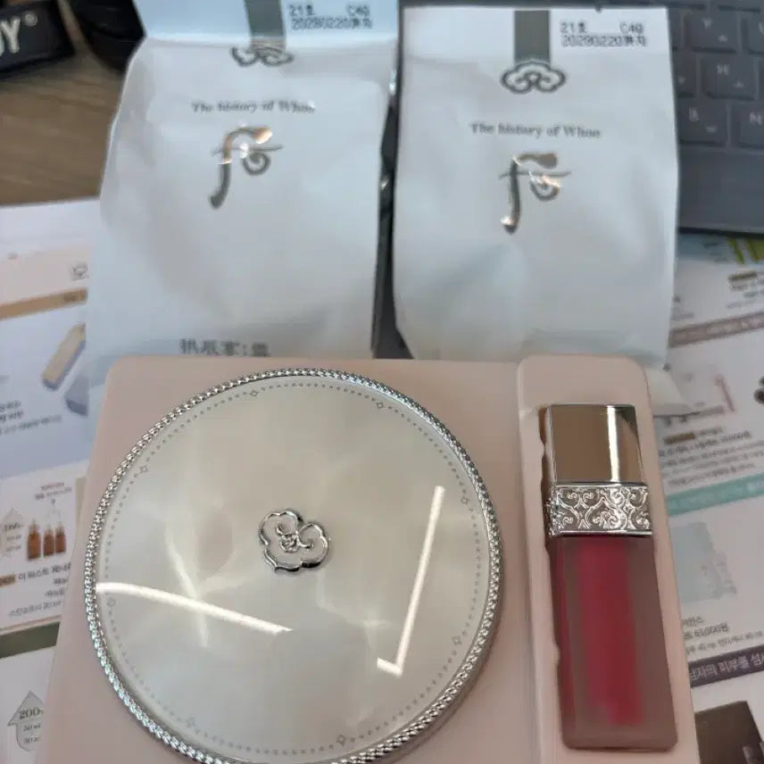 [BUNJANG] Hume Bag Moisture Glow Cushion SPF50+ PA+++ (Shade 21) / 후미백 수분광 쿠션 21호 스폐셜
