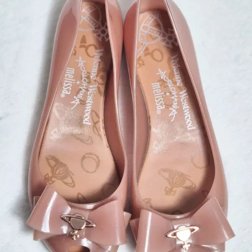 [BUNJANG] Vivienne Westwood Melissa Orb Ribbon Flat Shoes Pink / 비비안웨스트우드 멜리사 플랫 슈즈 orb 리본 핑크 히메갸루 라떼갸루