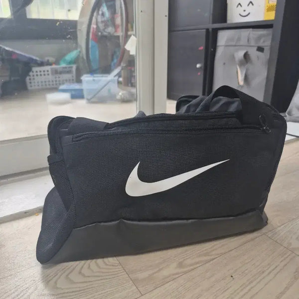 [BUNJANG] Nike Duffle Bag Black / 나이키 더플백 블랙