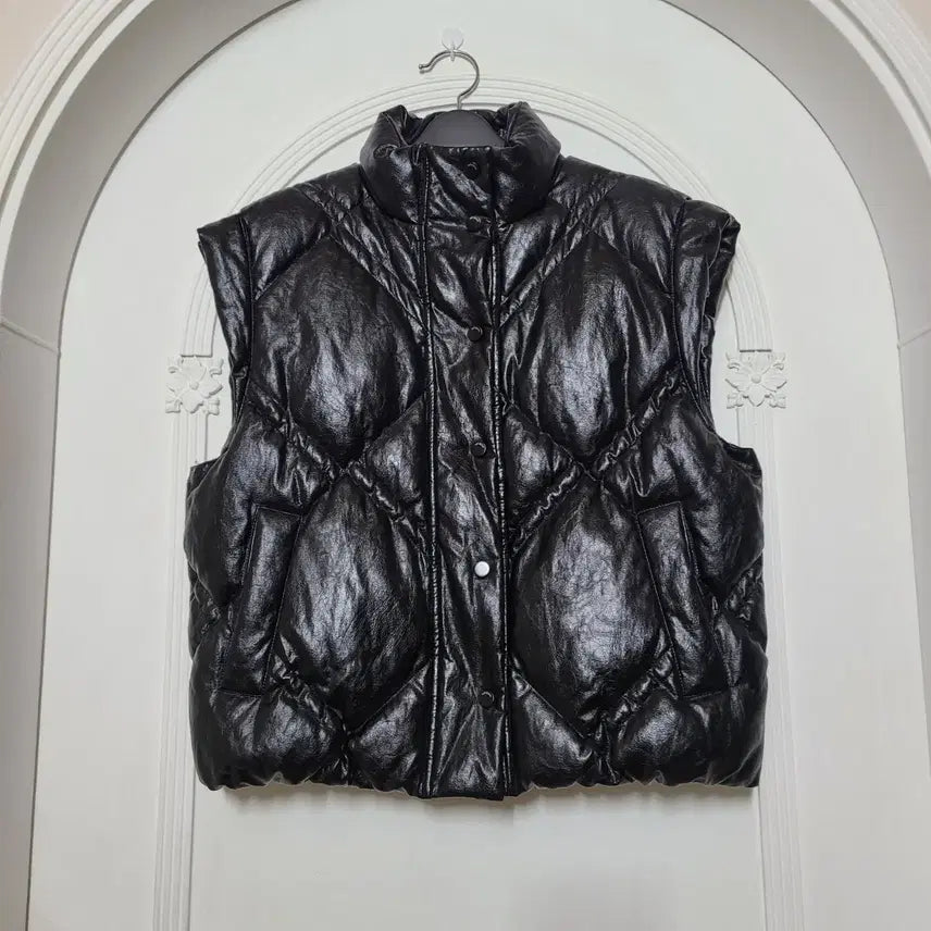 [BUNJANG] VOICE OF VOICES Black Quilted Padded Vest / VOICE OF VOICES 블랙 퀼팅 패딩 조끼66~77