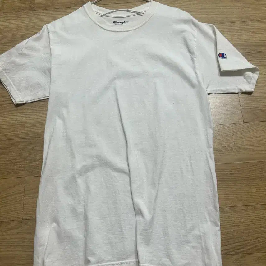 [BUNJANG] Champion Basic Logo T-shirt / 챔피온 반팔 흰색티 여름옷 반팔티 기본티 로고티 반팔티셔츠 무지티