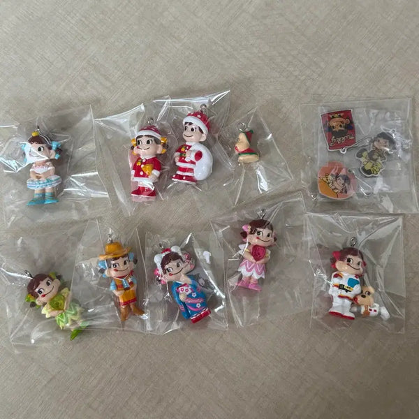 [BUNJANG] Fujiya Peko-chan Figure Keyring Set / 후지야 페코짱 피규어 키링 세트