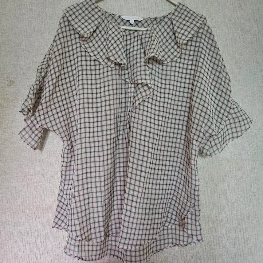 [BUNJANG] Olive des Olive Checkered Frill Blouse / 올리브데스올리버 체크무늬 프릴 블라우스