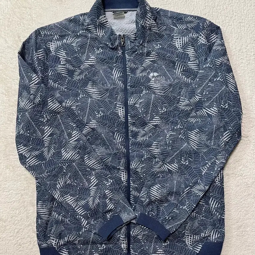 [BUNJANG] Nepa Cool Windbreaker Jacket / 네파 쿨 바람막이