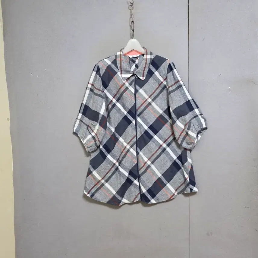 [BUNJANG] White Horse Check Linen Blouse / 화이트호스 체크 린넨 블라우스 66  n7604
