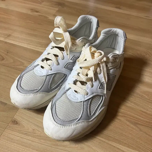 [BUNJANG] New Balance 990v2 Sea Salt / 뉴발란스 990v2 씨솔트 270