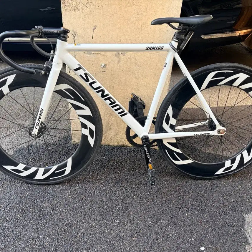 [BUNJANG] Tsunami White Full Bicycle / 쓰나미 하얀색