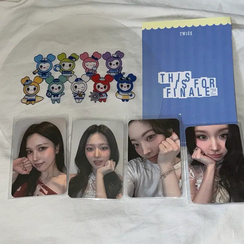 [BUNJANG] Twice Popup Bundle Set Photocard, Fan, Stamp Set / (일괄) 트와이스 팝업 4만원 포카+부채+스탬프판