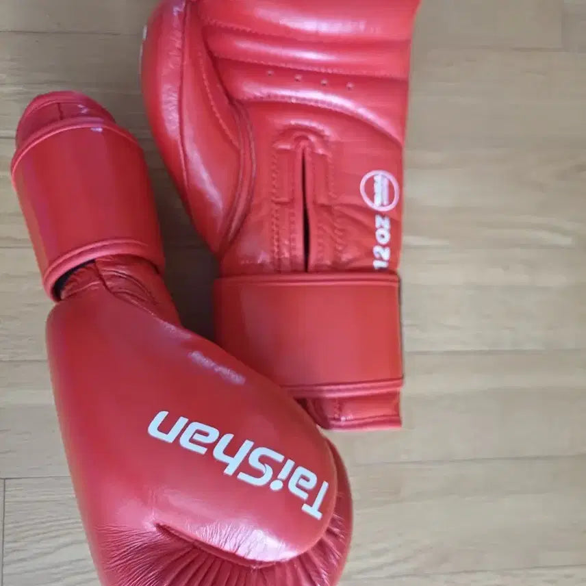 [BUNJANG] Taysan Boxing Gloves Red 12oz / 타이산 복싱 글러브 레드 12oz