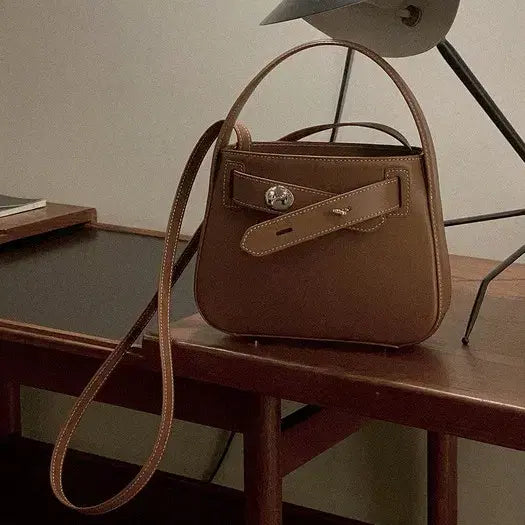 [BUNJANG] The Oftn Tilt Bag Small Teddy Brown / 디옵튼 THE OFTN 틸트백 스몰 가방-491