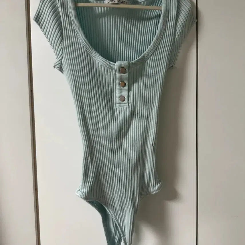 [BUNJANG] ZARA Ribbed Button Short Sleeve T-Shirt Mint / ZARA 반팔 골지 버튼 민트 반팔 티셔츠