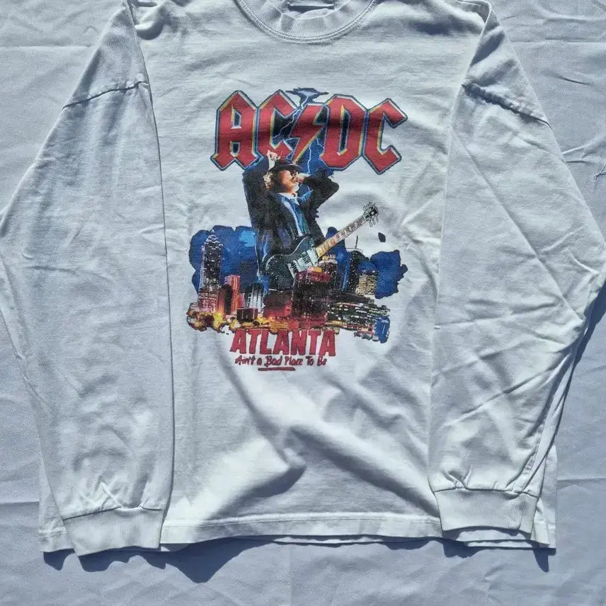 [BUNJANG] AC/DC Atlanta 'Ain't a Bad Place To Be' Graphic Long Sleeve T-Shirt / AC/DC 애틀랜타 'Ain't a Bad Place To Be' 록 밴