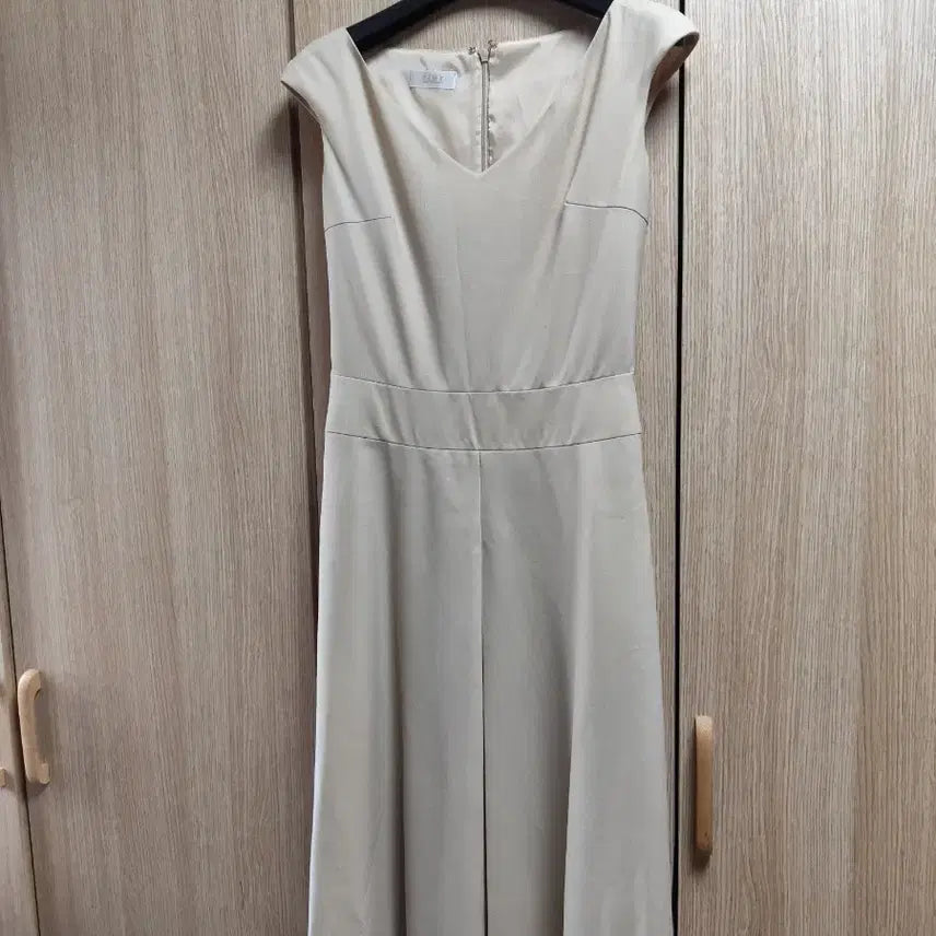 [BUNJANG] TIME Postmodern Sleeveless Long Dress Beige / 최종가격내림)TIME 포스트모던 베이지색 민소매 롱원피스