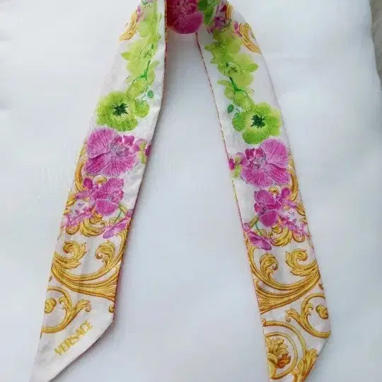 [BUNJANG] Salvatore Ferragamo Silk Scarf / 페라가모 실크 스카프