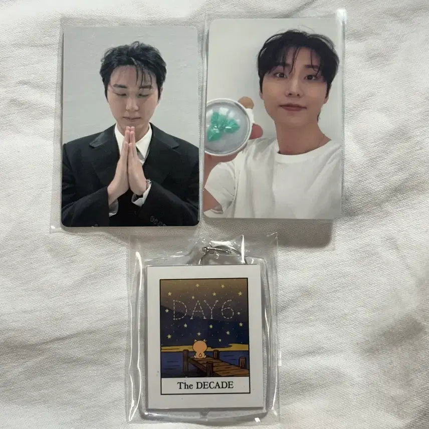 [BUNJANG] Day6 Young K Encore Concert Photocard (Bundle Set) + Madezone Keyring / (일괄) 데이식스 영케이 앙콘 포카(5만원,입장)+마데존 키링