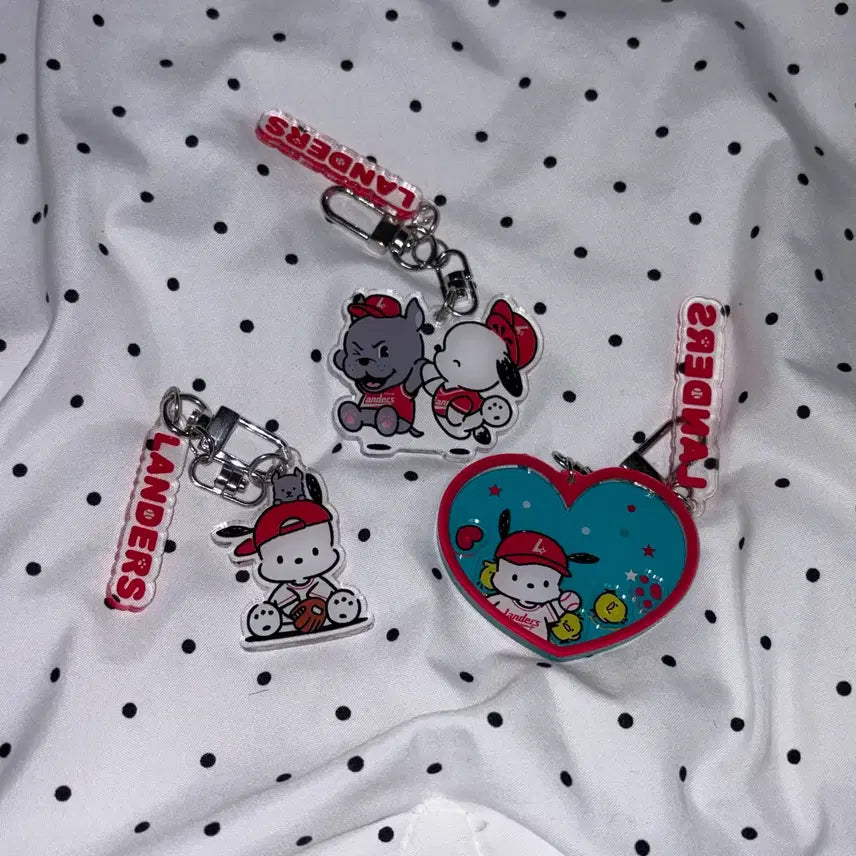 [BUNJANG] SSG Landers Pochacco Acrylic Keyring / SSG 랜더스 포차코 아크릴 키링