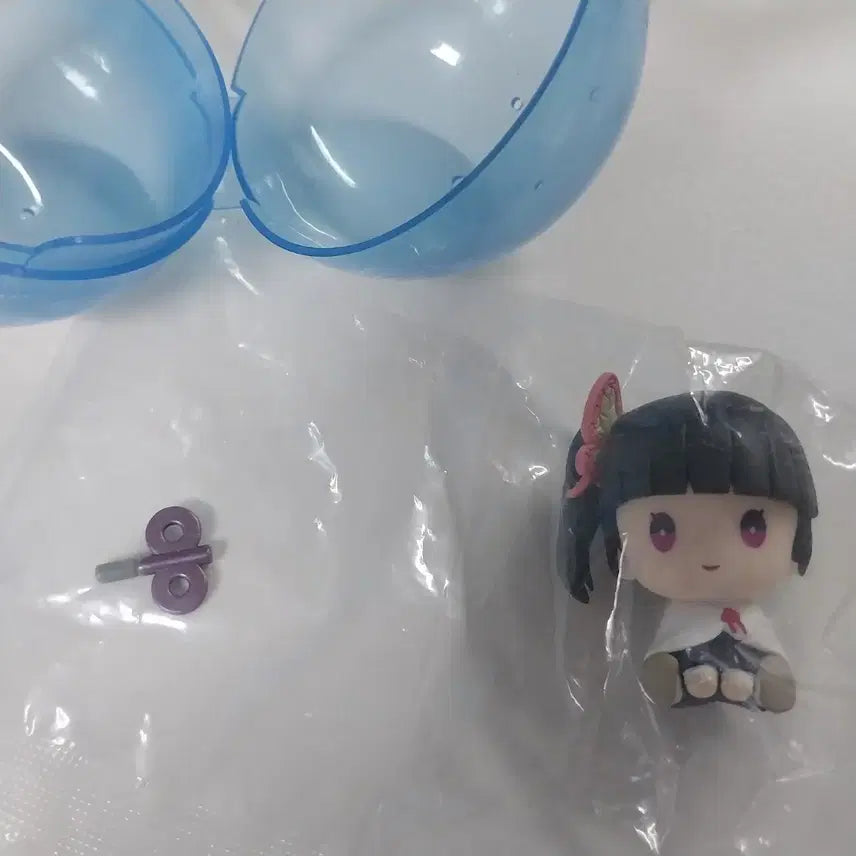 [BUNJANG] Demon Slayer Kanao Tsuyuri Gachapon Figure (New) / 귀멸 카나오 피규어 태엽가챠 새상품