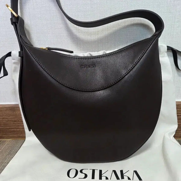 [BUNJANG] Ostkaka Slouchy Mini Hobo Dark Brown / 오스트카카  슬라우치 미니호보 다크브라운
