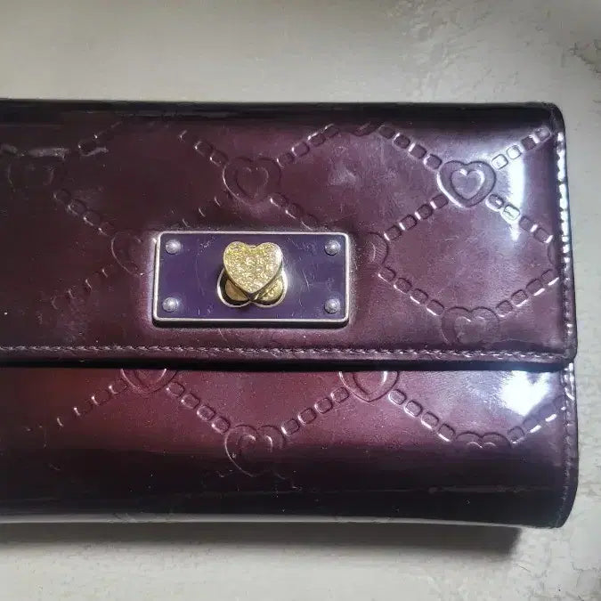 [BUNJANG] Lovecat Burgundy Heart Patent Leather Long Wallet / 러브캣 하트 장지갑 버건디