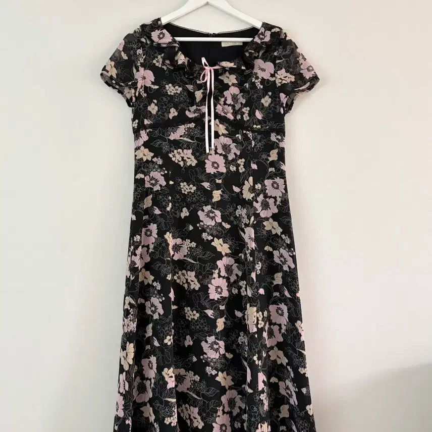 [BUNJANG] LINE Flower Chiffon Dress / LINE 플라워 쉬폰 원피스
