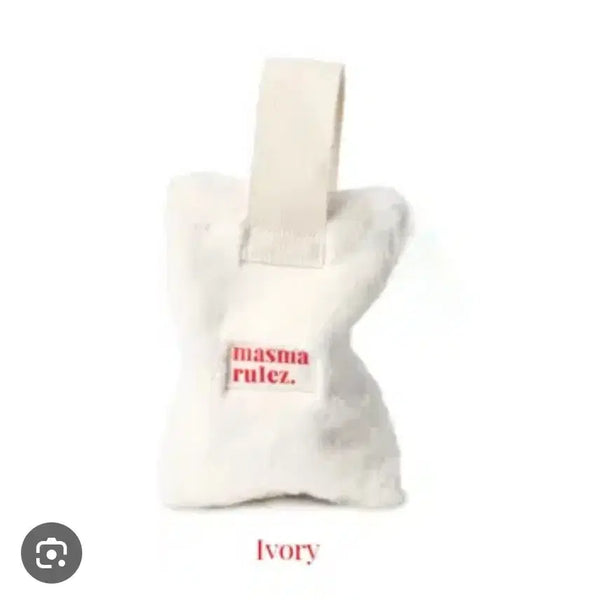 [BUNJANG] Masmurulz Ivory Mink Pouch / (새상품)마스마룰즈 아이보리 밍크파우치