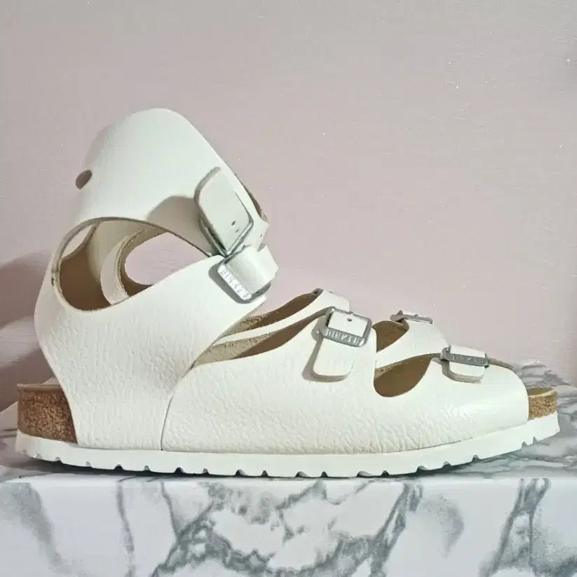 [BUNJANG] Birkenstock Real Leather Gladiator Strap Sandals (Cream White, EU 38 / KR 245) / 버켄스탁(Birkenstock) 리얼 레더 글래디에이터 스트랩 샌들245