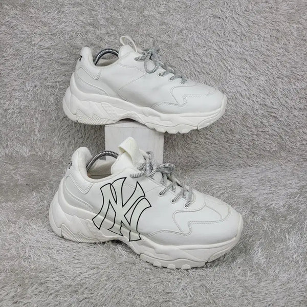 [BUNJANG] MLB New York Chunky Sneakers / 구제짱짱맨 245 MLB 엠엘비 NY 뉴욕 빅볼 청키 스니커즈