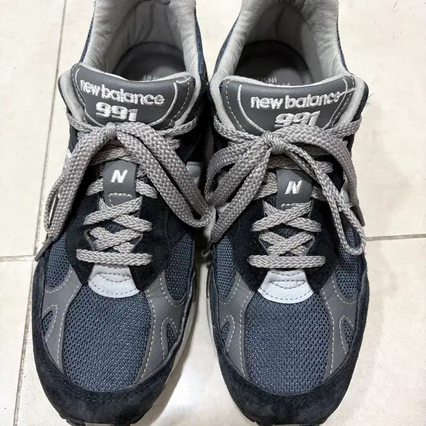 [BUNJANG] New Balance 991 Navy Sneakers / 뉴발란스 991 네이비 250