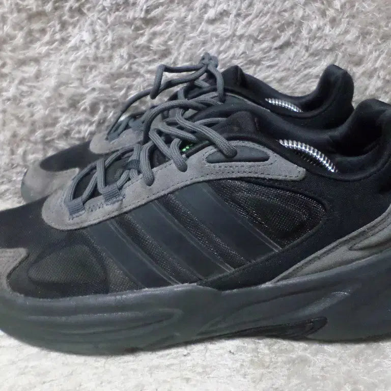 [BUNJANG] Adidas Ozelle Sneakers Used Size 260 / 후루룩구제2 265 아디다스 오젤 운동화 중고 신발 260706