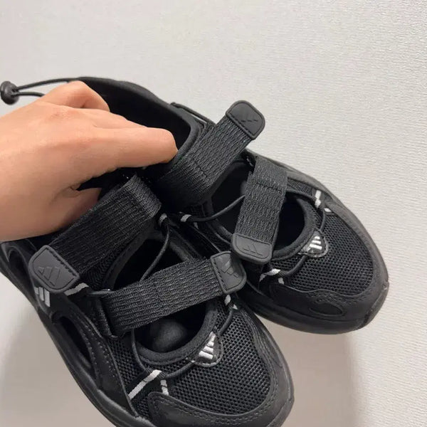 [BUNJANG] Adidas Ozweego Sandals Black / 아디다스 오즈웨이브 샌들 235 (245도 가능)