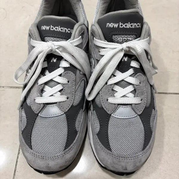 [BUNJANG] New Balance 992 Grey Shoes (250) / 뉴발란스 992 그레이 250