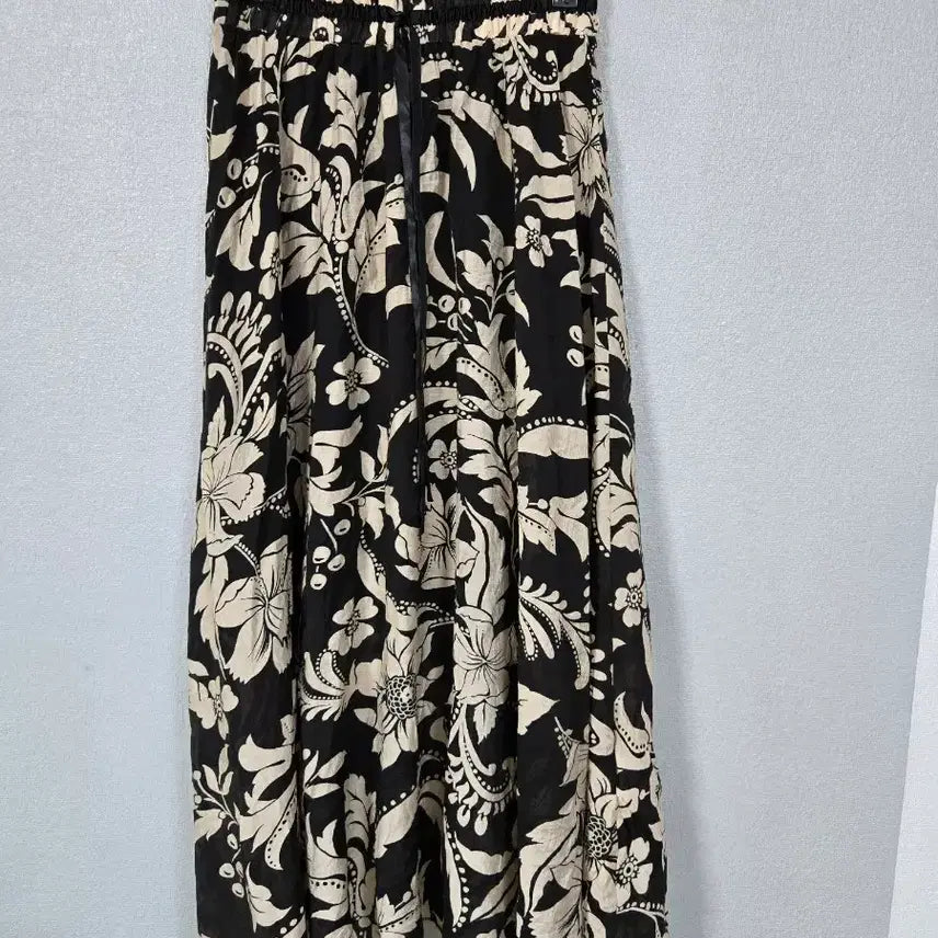 [BUNJANG] Large Floral Print Cotton Banding Skirt Size 66 / 큰꽃가라 아사면 밴딩스커트 66