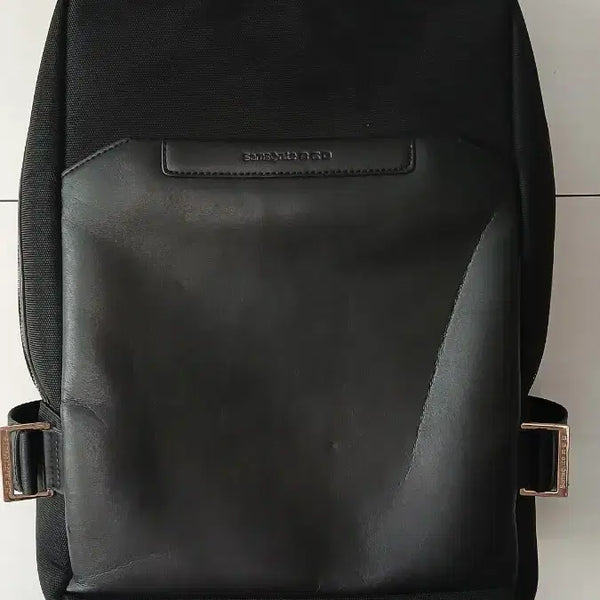 [BUNJANG] Samsonite Red Black Backpack / 샘소나이트 RED 블랙 백팩 앞면주름 사용감적음 저렴