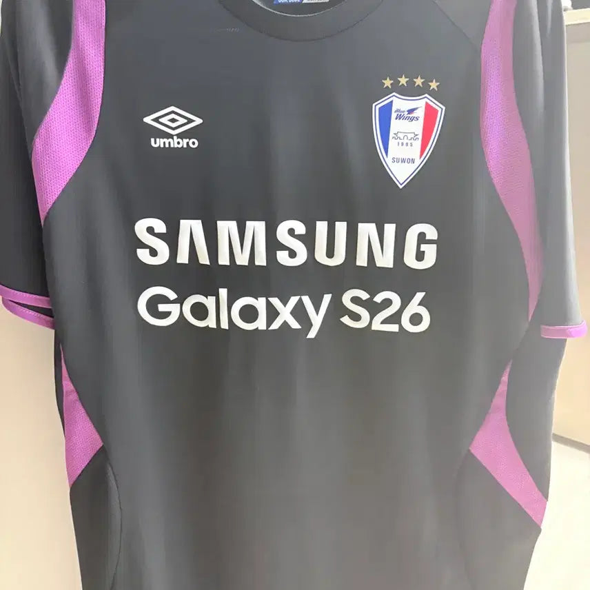 [BUNJANG] Kim Jun Hong Signed Umbro Suwon Samsung Keeper Kit (Size 105) / 2026 수원삼성 엄브로 키퍼킷 105사이즈 김준홍 사인