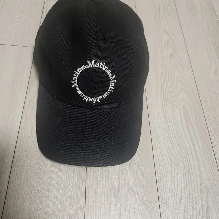 [BUNJANG] Matinkim Logo Baseball Cap Black / 마땡킴 모자