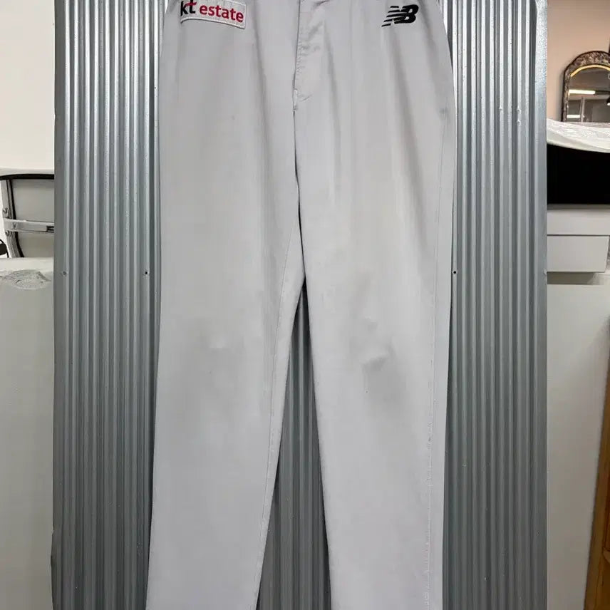 [BUNJANG] New Balance KT Wiz Baseball Uniform Pants (Size 95) / [95] 뉴발란스 KT위즈 야구 유니폼 팬츠 3.5