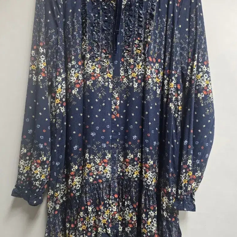 [BUNJANG] Thursday Island Floral Pattern Long Shirt - Size M / 써스데이아일랜드 플라워패턴 롱 셔츠 M