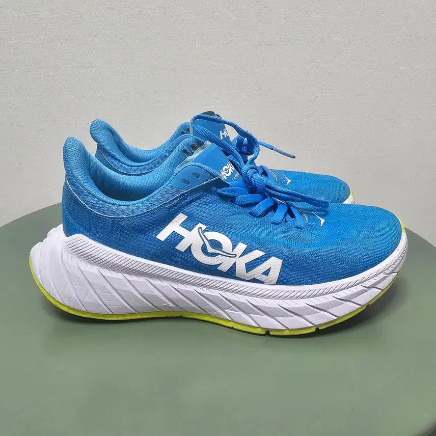 [BUNJANG] Hoka Carbon X2 Sneakers (230 Size) / .230호카 카본X2   -1186