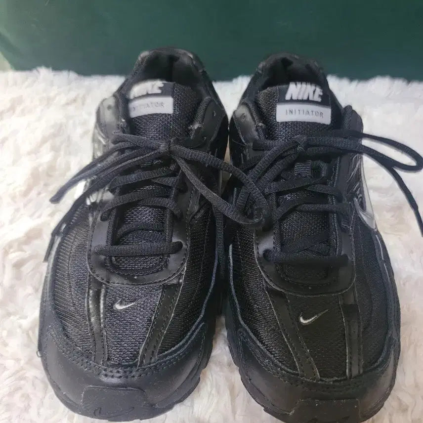 [BUNJANG] Nike Initiator Black Sneakers / 나이키 이니시에이터 블랙 운동화