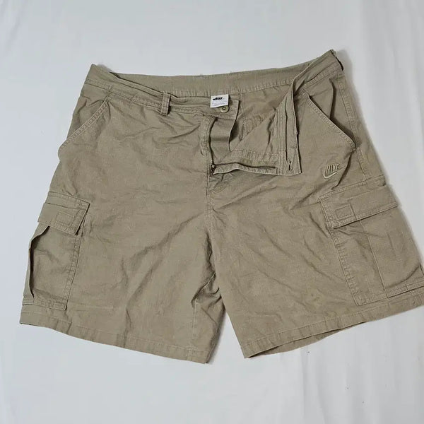 [BUNJANG] Nike New Club Woven Cargo Shorts / 나이키 신형 클럽 우븐 카고쇼츠 반바지 숏팬츠 하드 36