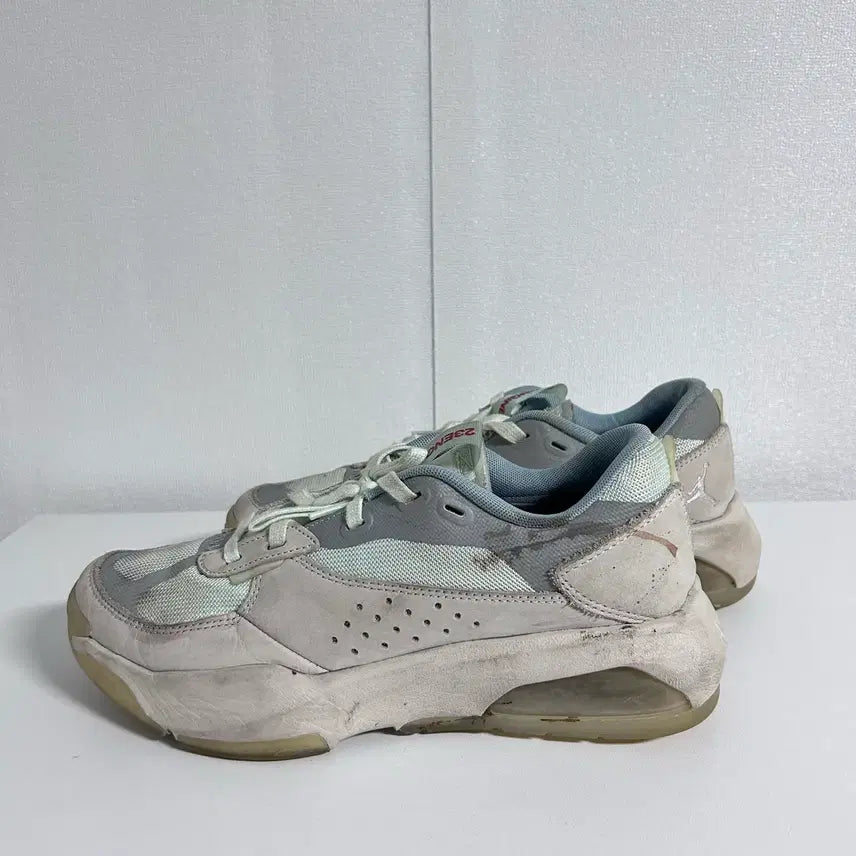 [BUNJANG] Nike Jordan Air 200E Light Orewood Brown (260) / 나이키 조던 에어 200E 라이트 오어우드 번(260)