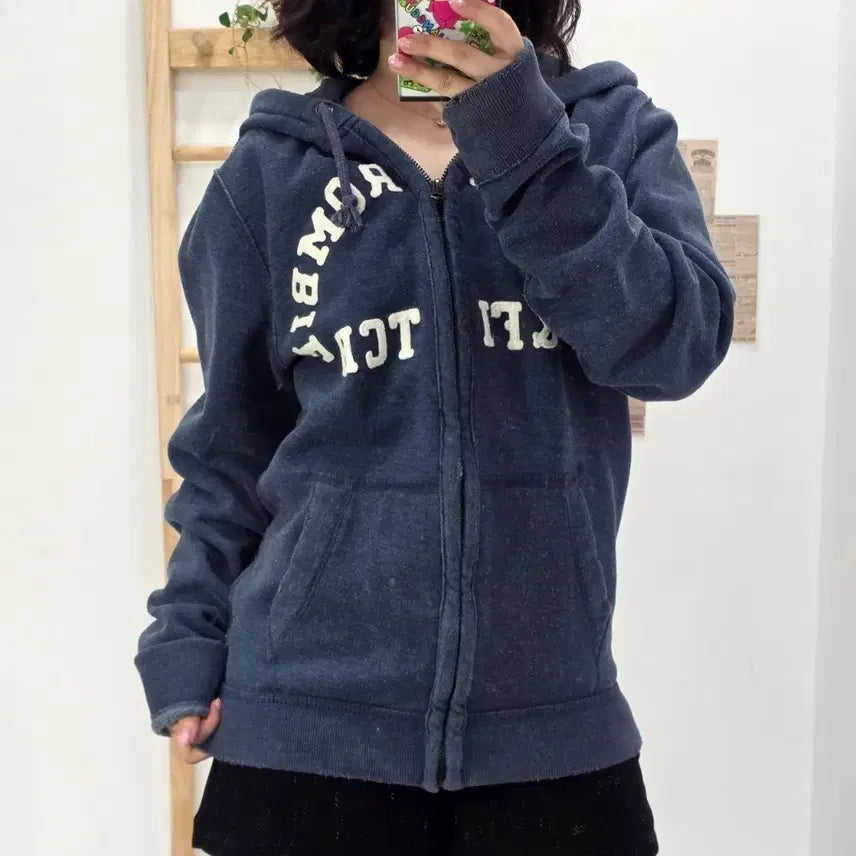 [BUNJANG] A&F Abercrombie & Fitch Navy Zip-Up Hoodie (Size S) / [프립]S/아베크롬비 후드집업 네이비