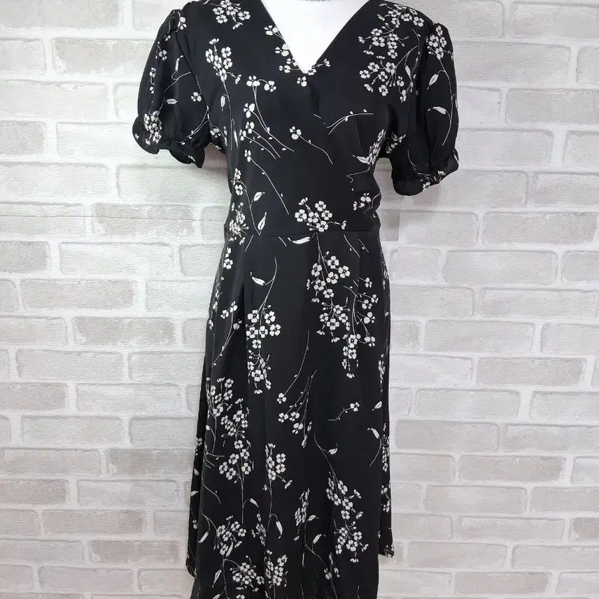 [BUNJANG] Puff Sleeve Black Floral Print Dress / 퍼프소매 블랙 잔꽃원피스66~66반