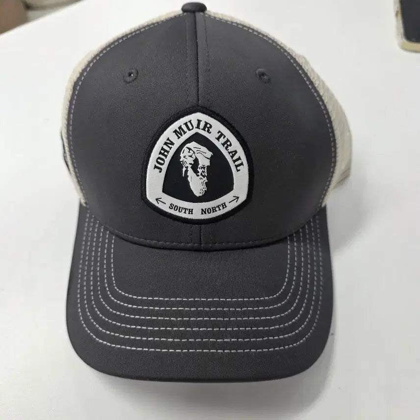 [BUNJANG] John Muir Trail Charcoal Mesh Ball Cap / 존 뮤어 트레일 볼캡 차콜